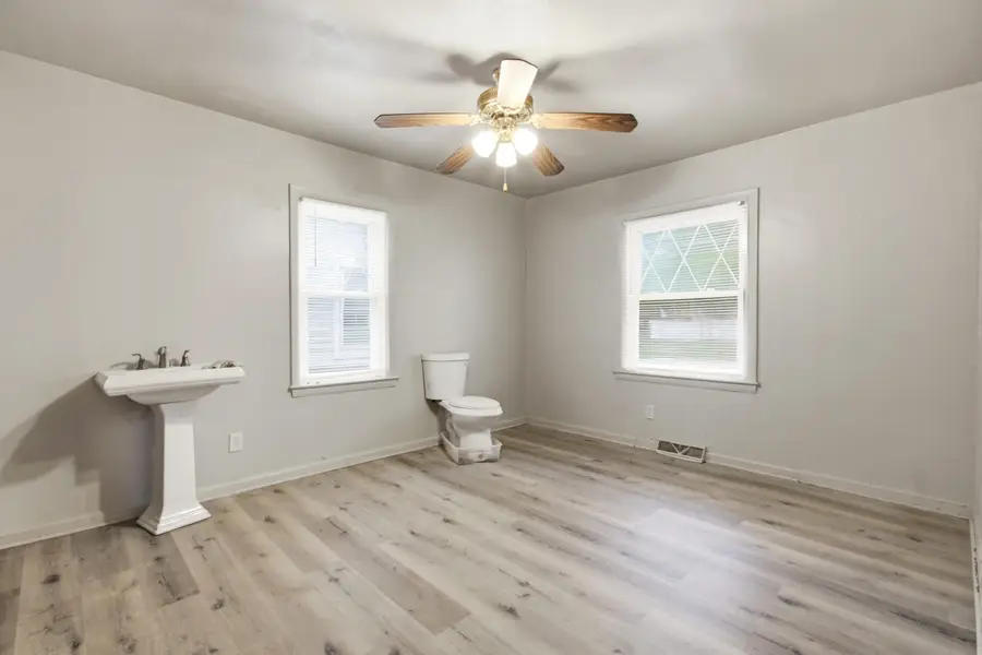 28919 Powers Street, Westland, MI 48186 - #3