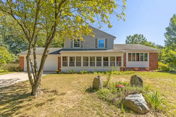 8580 Young Avenue Ne, Rockford, MI 49341