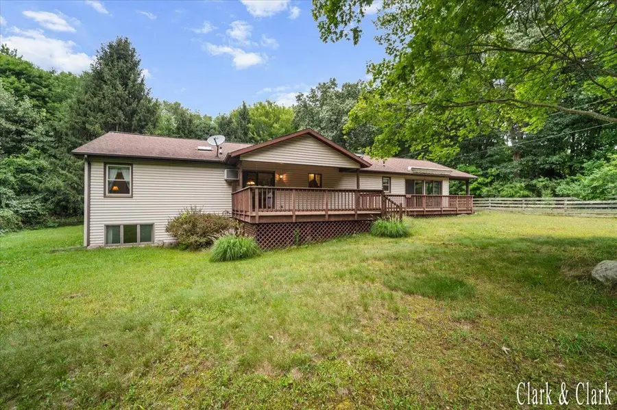 11080 Vergennes Street Se, Lowell, MI 49331 - #2