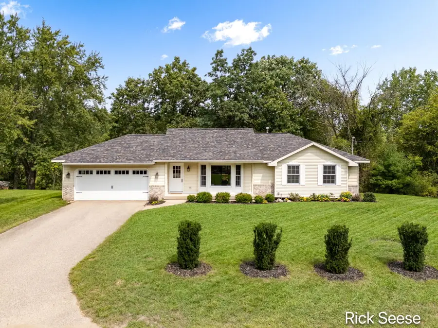 13535 Forest River Drive Se, Lowell, MI 49331 - #2