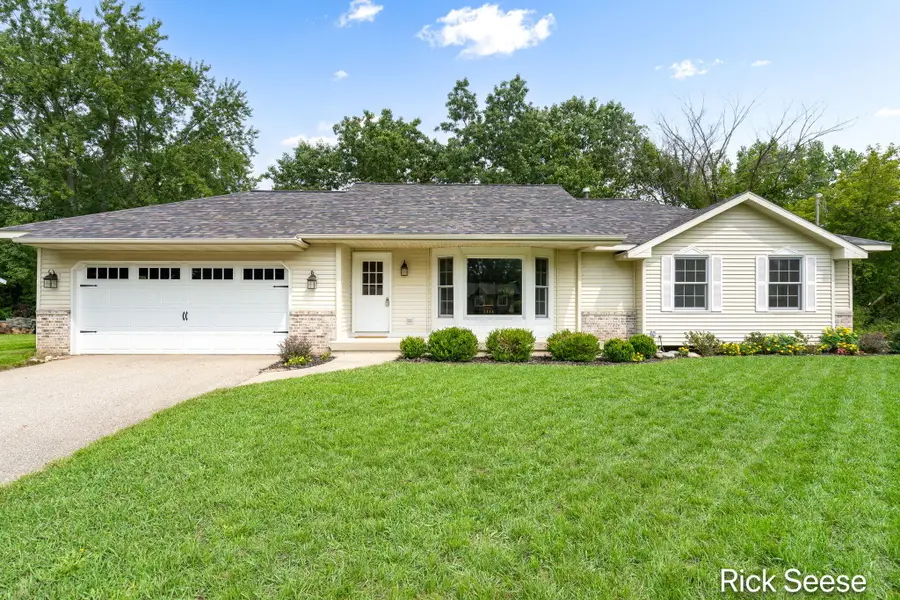 13535 Forest River Drive Se, Lowell, MI 49331 - #3