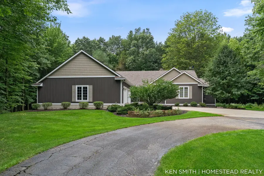 1876 Columbus Street, Holland, MI 49424 - #2