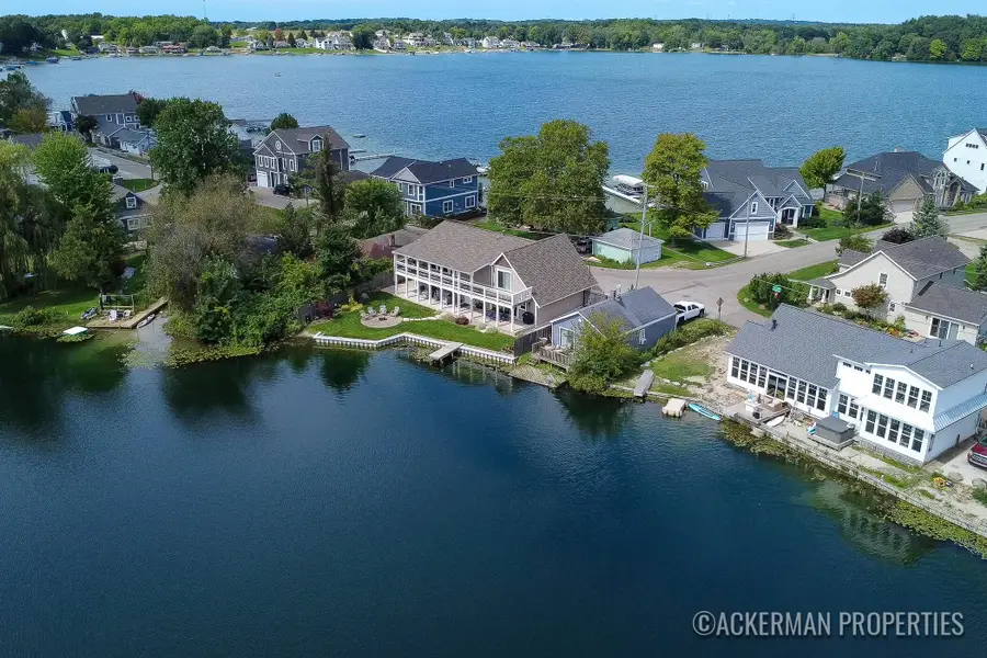 494 S Shore Drive, Caledonia, MI 49316 - #2