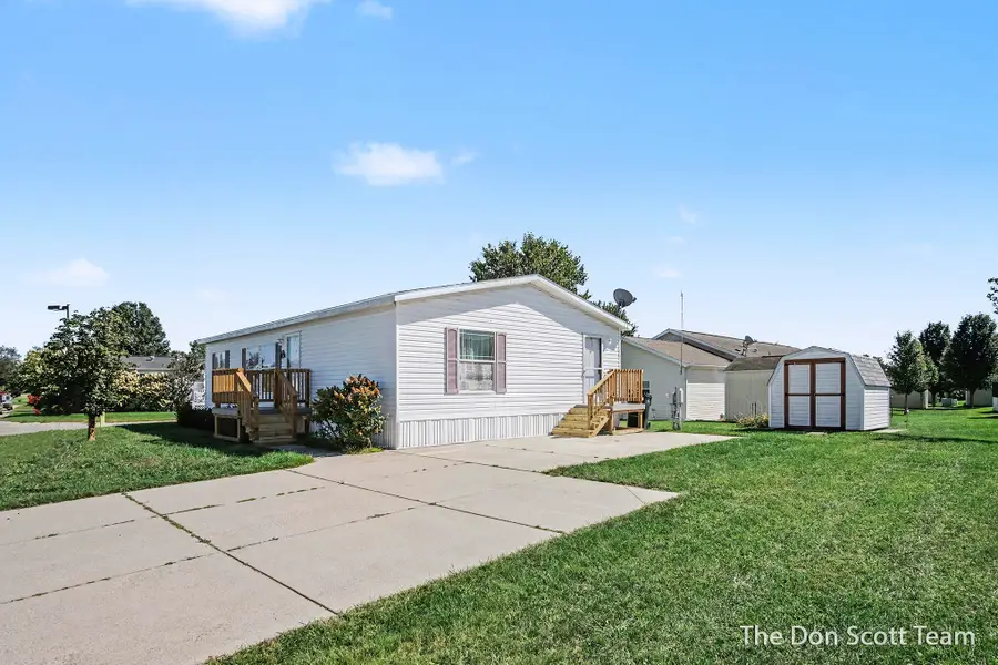3660 Lilyfield Drive, Cedar Springs, MI 49319 - #3