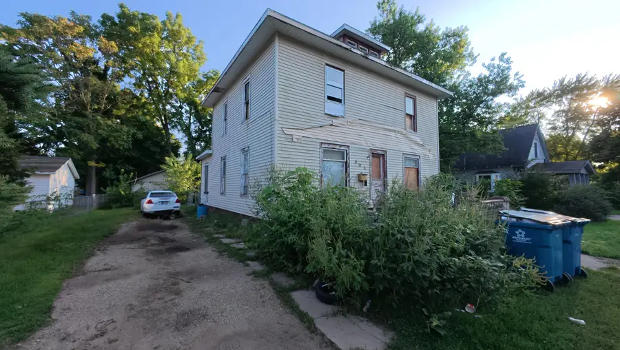 603 W High Street, Dowagiac, MI 49047 - #2