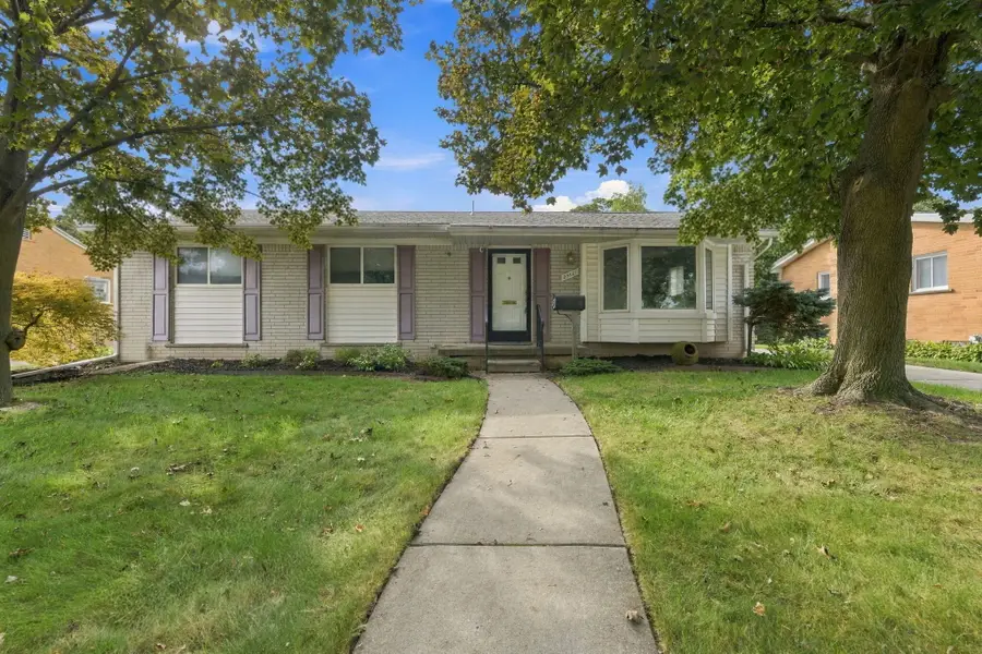 29821 Mason Street, Livonia, MI 48154 - #3