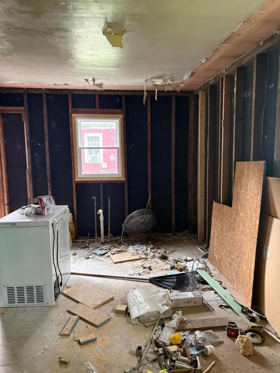 911 Waukonda Avenue, Benton Harbor, MI 49022 - #2