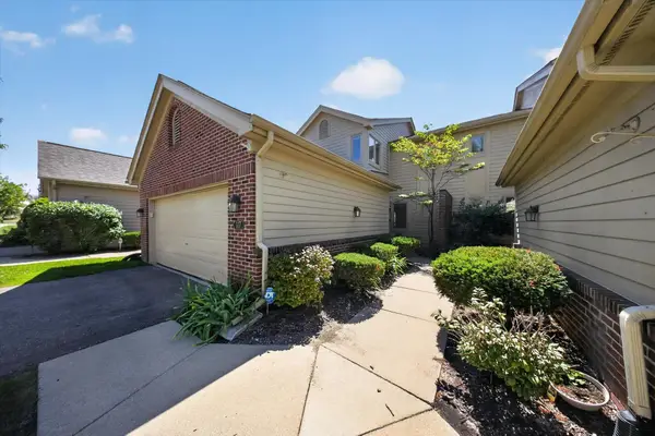 117 Ponds View Drive, Ann Arbor, MI 48103