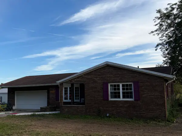 3171 N Adams Road, Jonesville, MI 49250