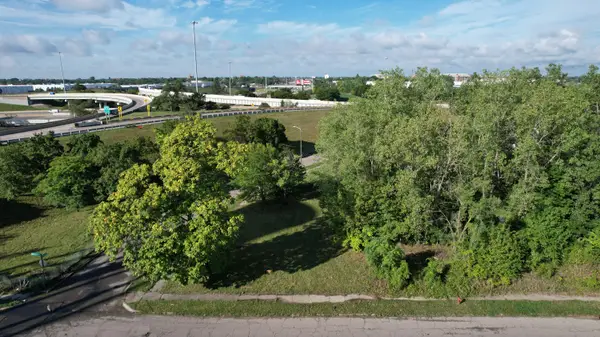 13451 Dequindre Street, Detroit, MI 48212