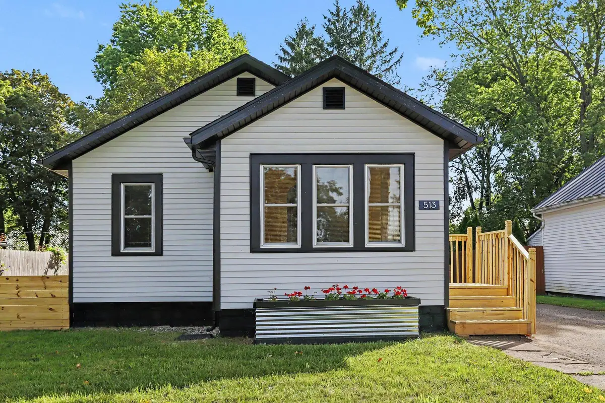 513 N Fourth Street, Sturgis, MI 49091 - #1