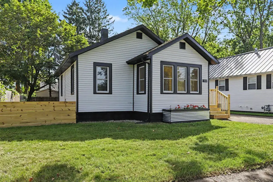 513 N Fourth Street, Sturgis, MI 49091 - #3