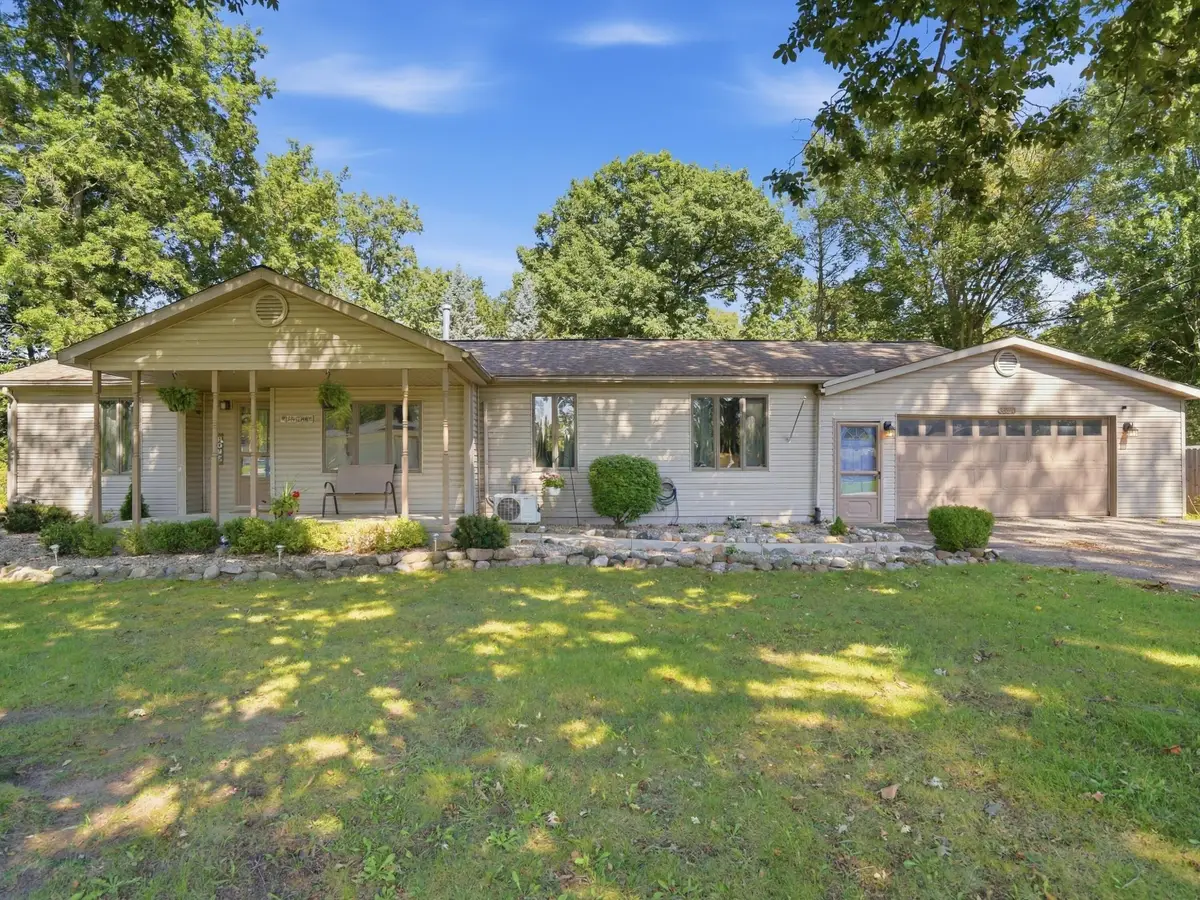 33590 Clarita Street, Livonia, MI 48152 - #1