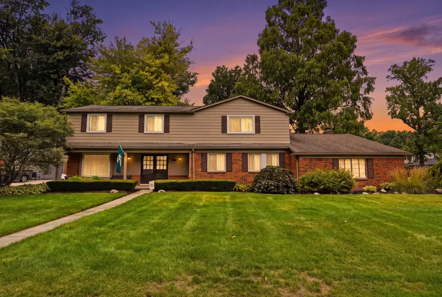 16759 Timberview Drive, Clinton Township, MI 48036 - #2