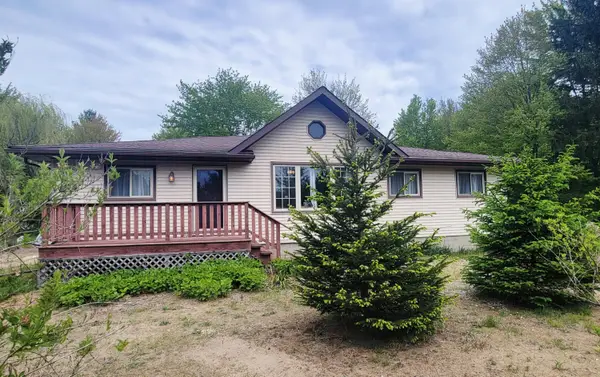 70448 County Road 378, Covert, MI 49043