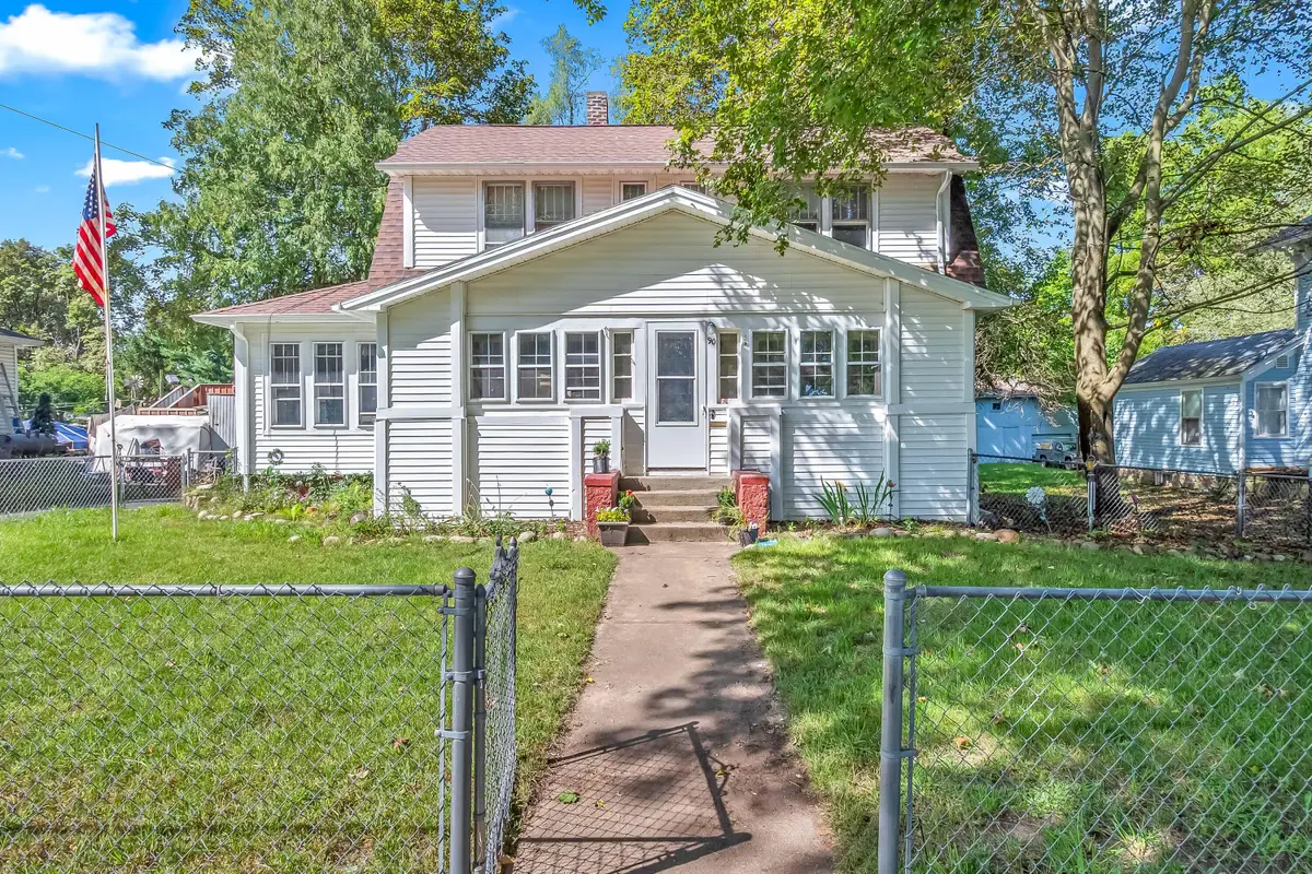 90 N Norwood Avenue, Hillsdale, MI 49242 - #1