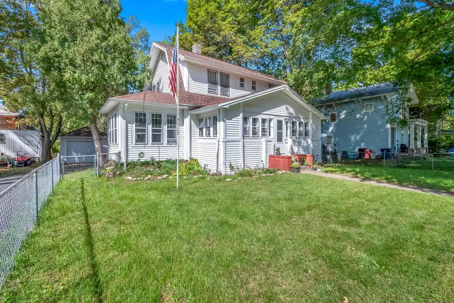 90 N Norwood Avenue, Hillsdale, MI 49242 - #3