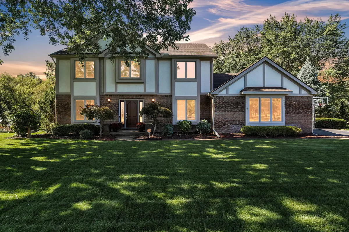 10098 Newfound Gap, Brighton, MI 48114 - #1