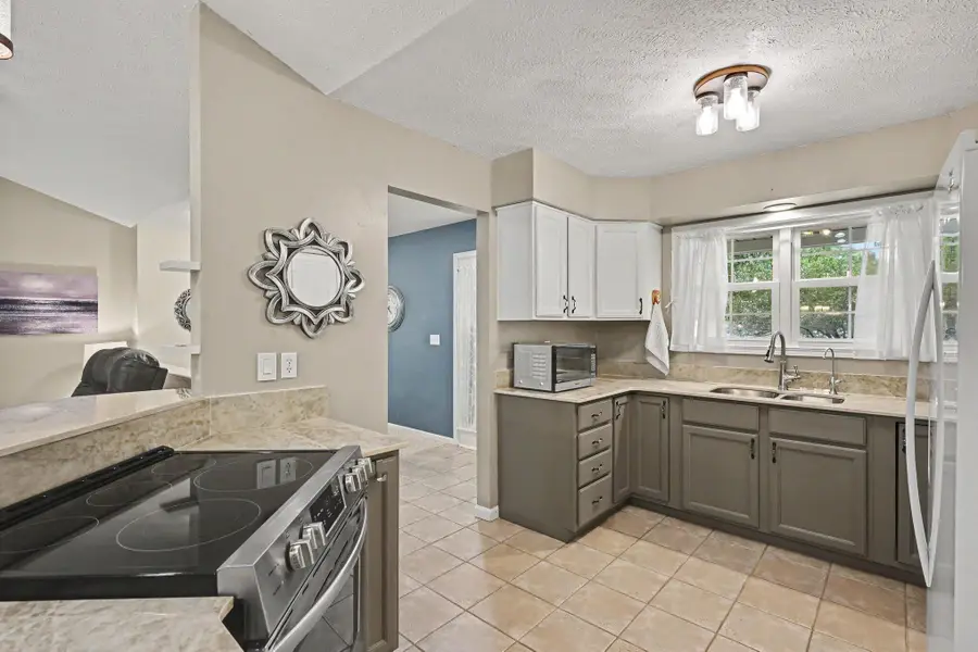 226 Embury Drive, Battle Creek, MI 49014 - #3