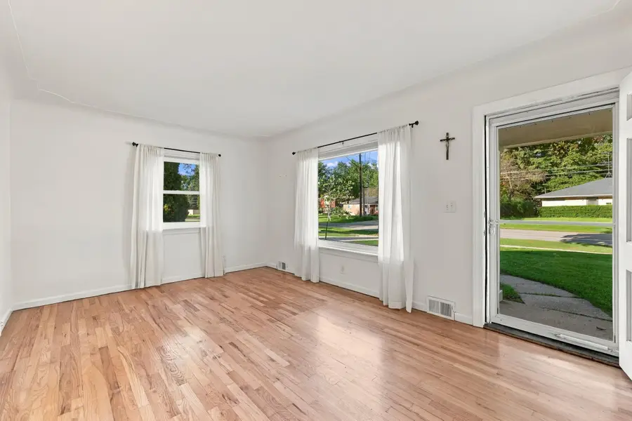 44 Covell Avenue Nw, Grand Rapids, MI 49504 - #2