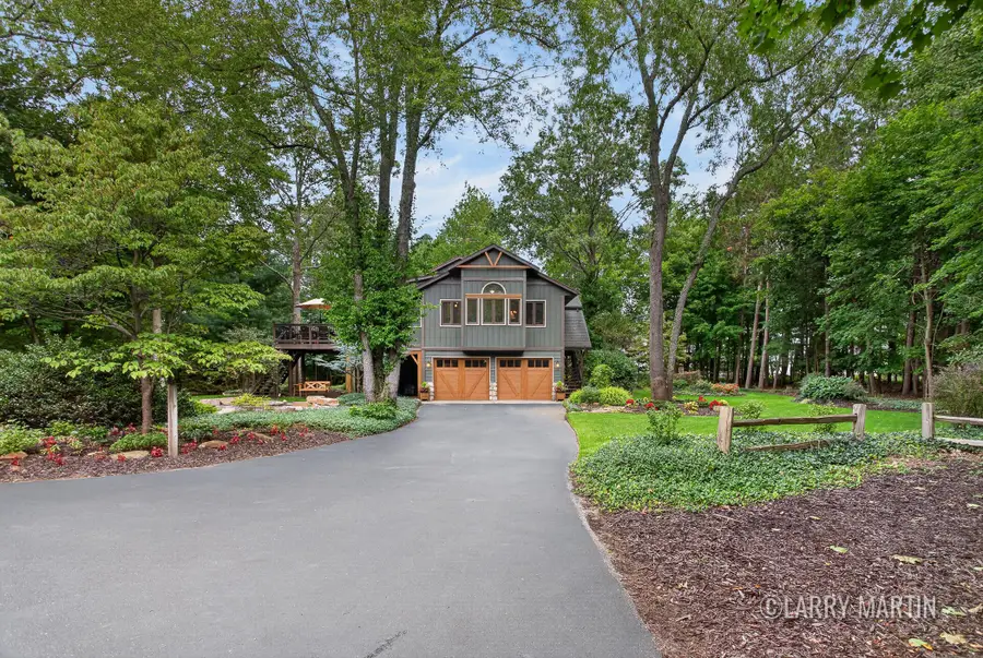 1895 W Lakewood Boulevard, Holland, MI 49424 - #3
