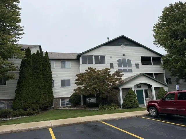 5821 Crosswinds Drive #31, Norton Shores, MI 49444 - #1
