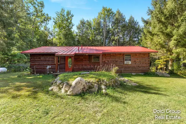 8172 S Frank Smith Road, Chase, MI 49623