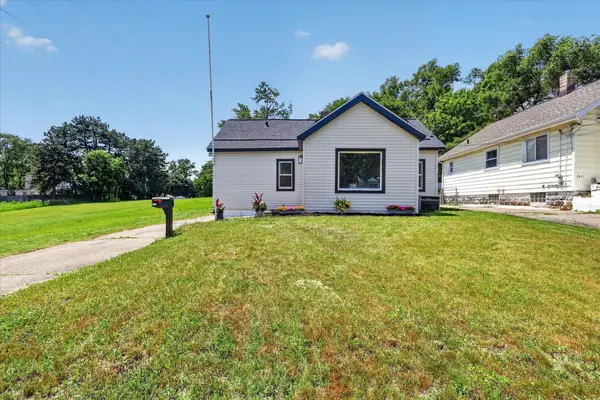 2473 Longstreet Avenue Sw, Wyoming, MI 49509