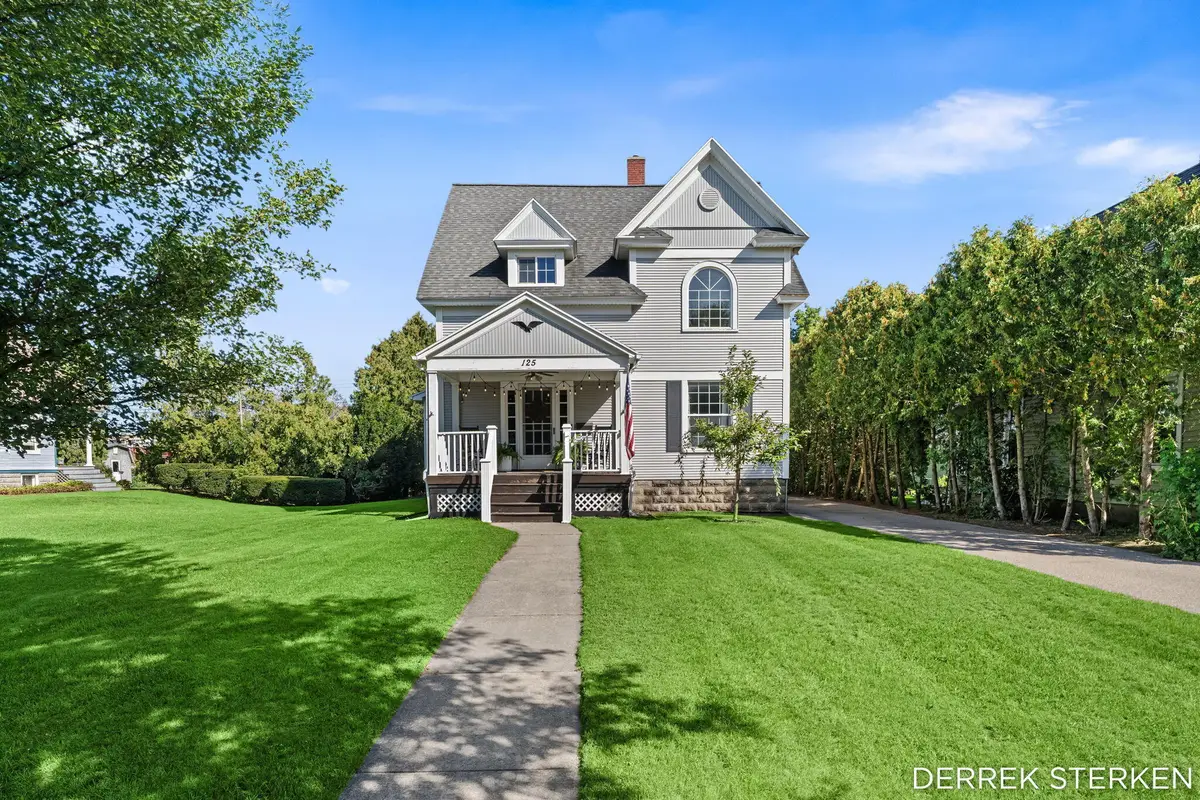 125 W Main Avenue, Zeeland, MI 49464 - #1