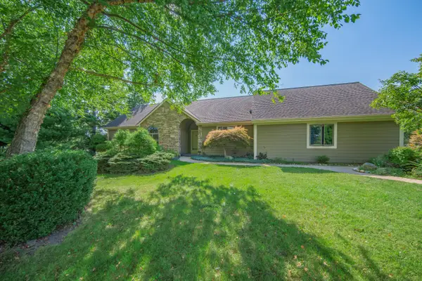 1335 N Silo Ridge Drive, Ann Arbor, MI 48108