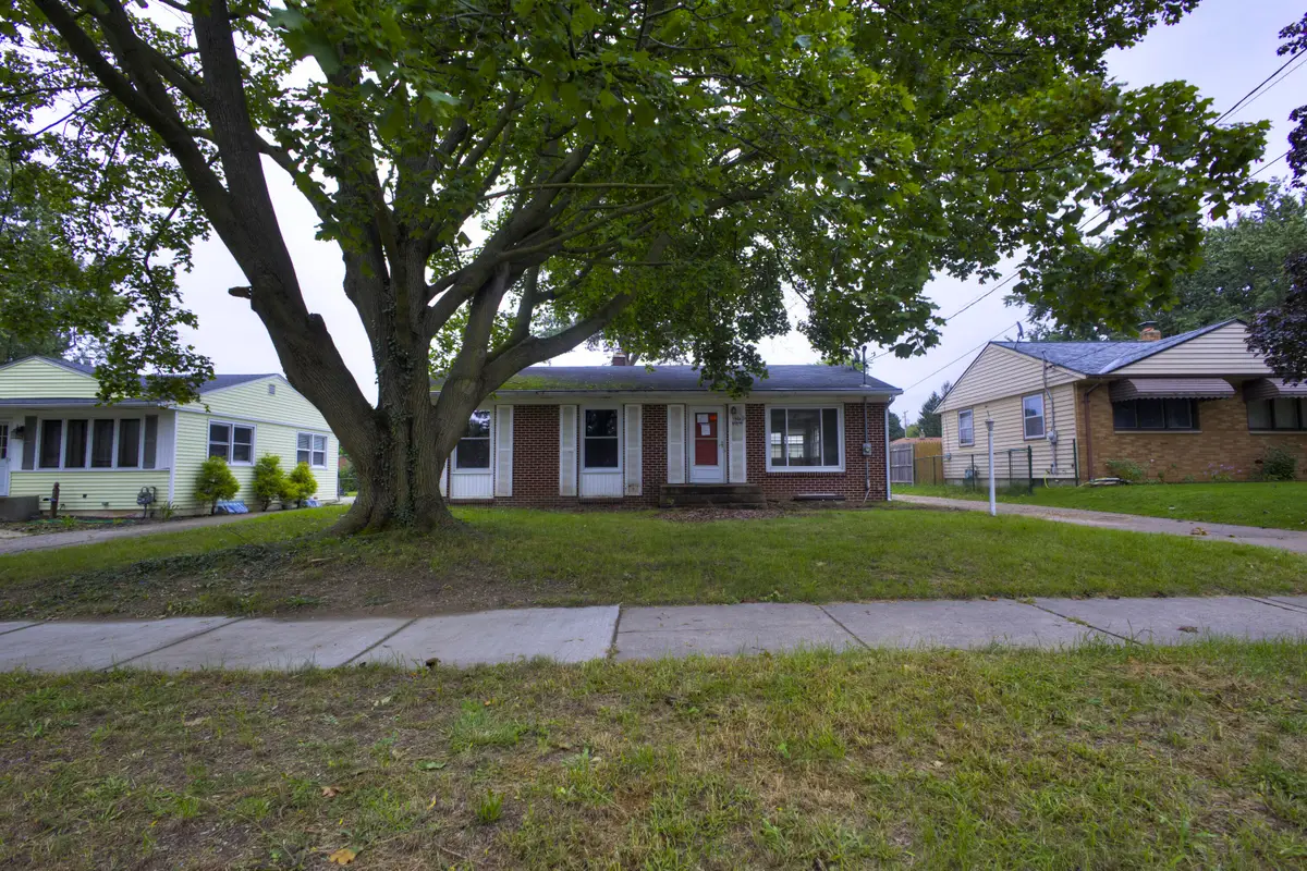 3714 Collingwood Avenue Sw, Wyoming, MI 49519 - #1