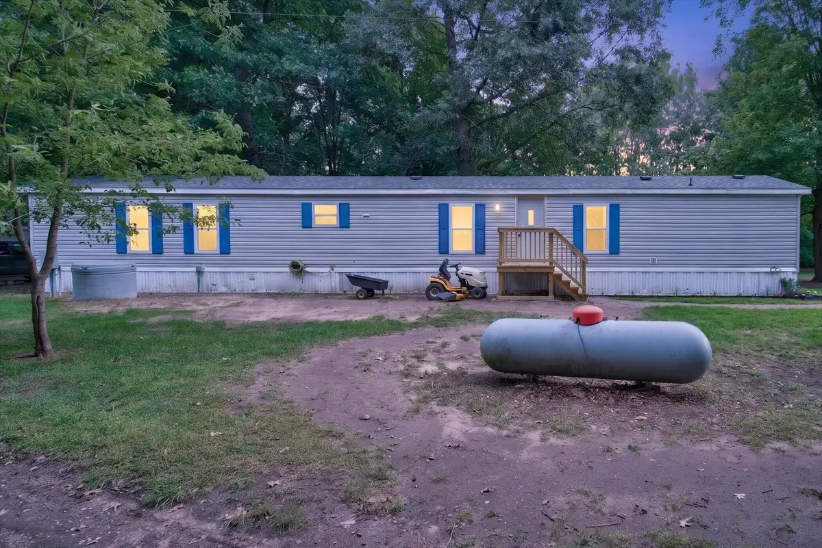 11199 S Holland Road, Fenwick, MI 48834 - #1