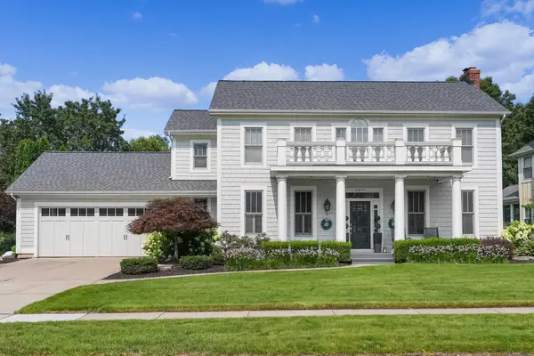 2477 Blackberry Lane Ne #34, Grand Rapids, MI 49525
