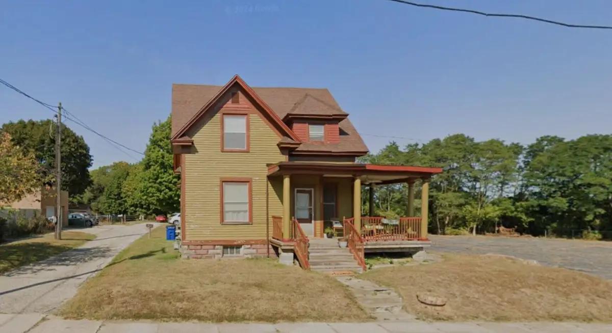 250 6th Street, Manistee, MI 49660 - #1