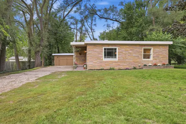 2525 Rogue River Road Ne, Belmont, MI 49306