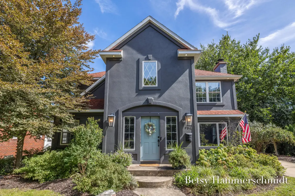 950 Bellclaire Avenue Se, East Grand Rapids, MI 49506 - #1
