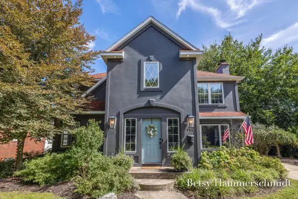 950 Bellclaire Avenue Se, East Grand Rapids, MI 49506