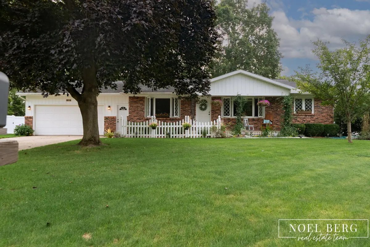 1216 Sycamore Drive, Jenison, MI 49428 - #1