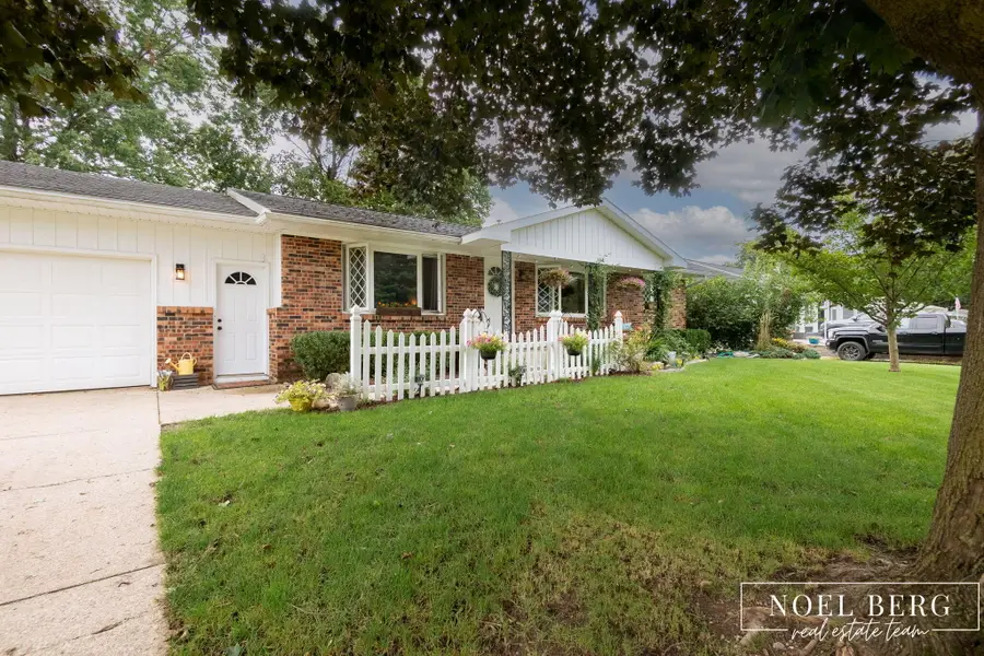 1216 Sycamore Drive, Jenison, MI 49428 - #3