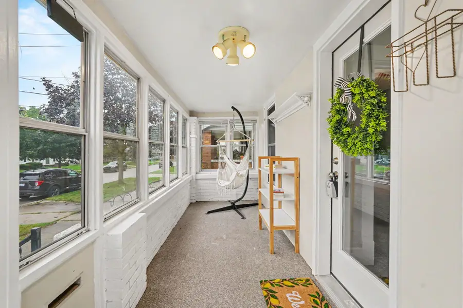 1537 Powers Avenue Nw, Grand Rapids, MI 49504 - #3
