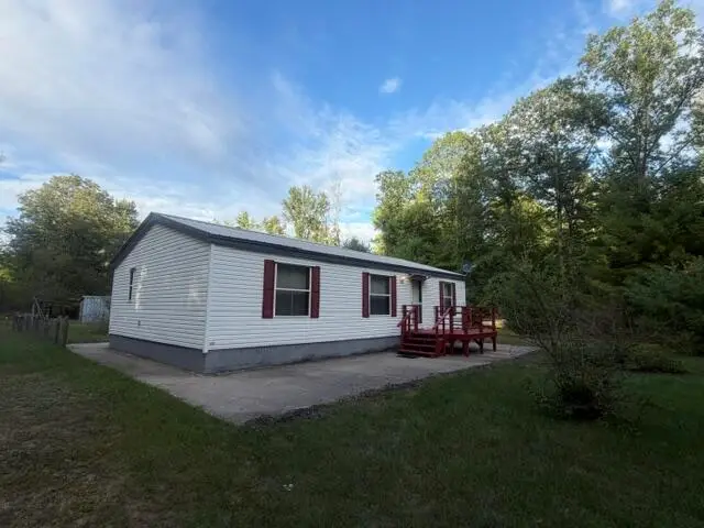 1505 E Van Buren Street, White Cloud, MI 49349 - #1