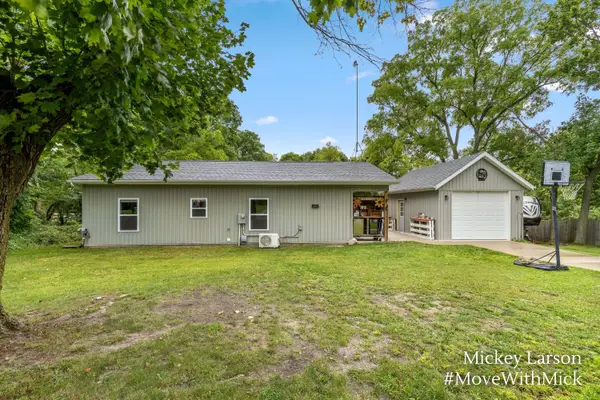 134 E 1st Street, Stanton, MI 48888