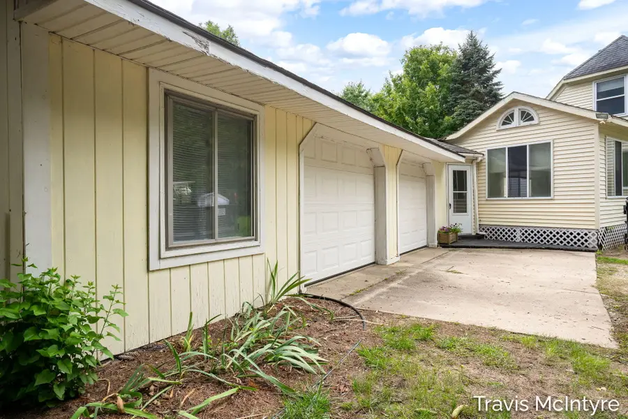 1040 Fonger Street Ne, Sparta, MI 49345 - #3