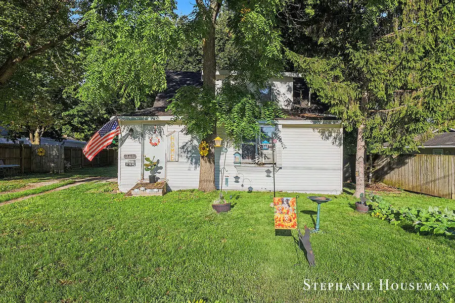 369 N State Street, Sparta, MI 49345 - #2