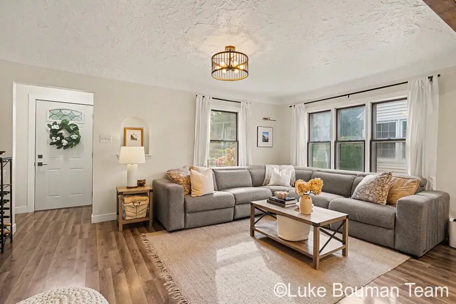 762 Myrtle Avenue, Holland, MI 49423 - #2