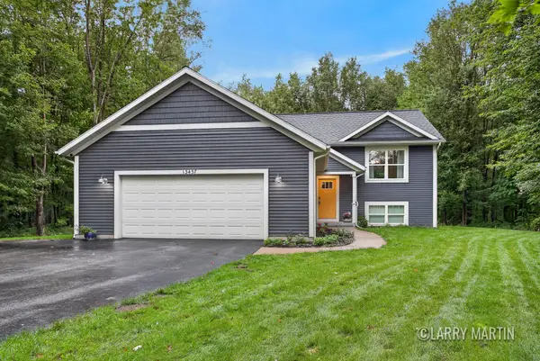 13437 Young Forest Court, West Olive, MI 49460