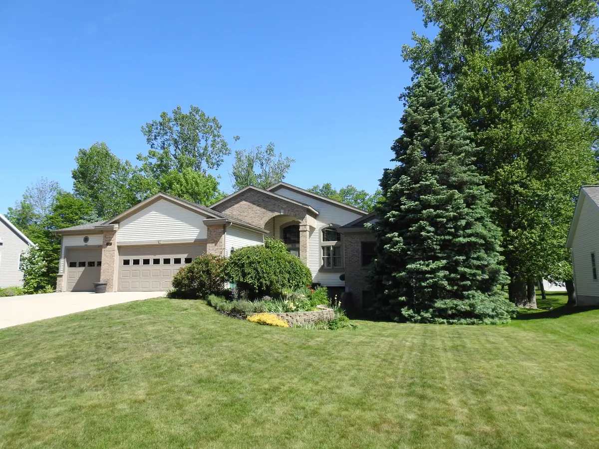 4557 Penny Lane Sw, Wyoming, MI 49418 - #1