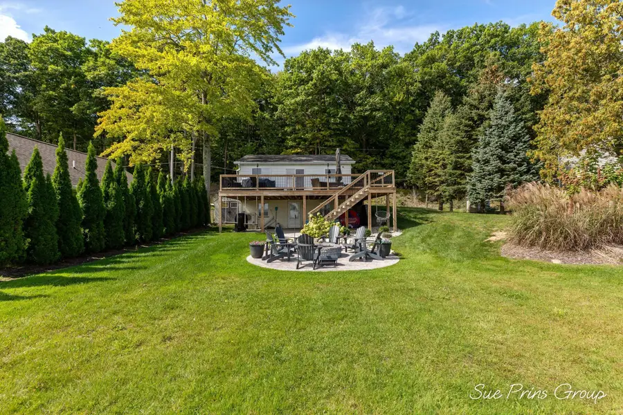 9254 S Redwood Drive, Newaygo, MI 49337 - #3