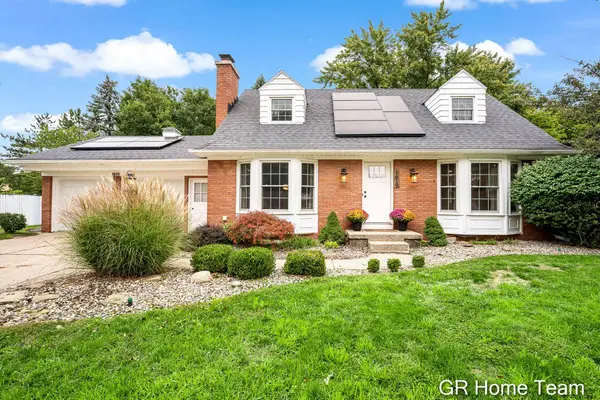 1619 Millbrook Street Se, Grand Rapids, MI 49508
