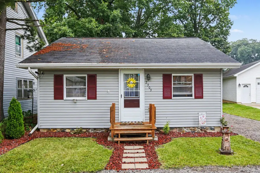 2303 Bartlett Road, Pleasant Lake, MI 49272 - #2